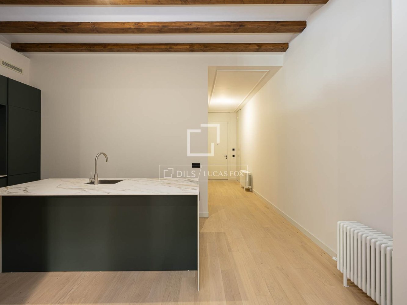 Apartamento en Barcelona, España 2 dormitorios, 110 m2 No. 198489