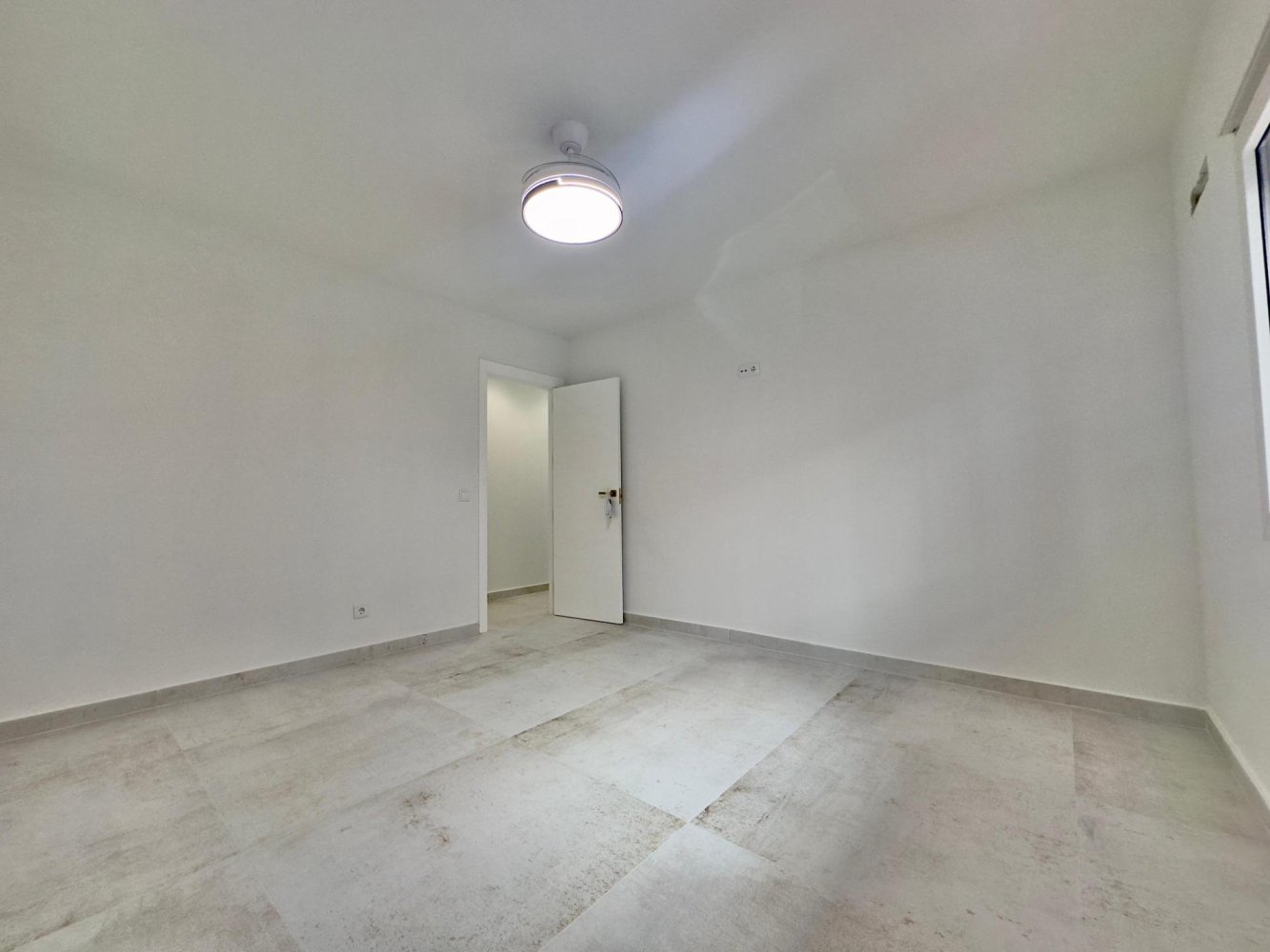 Apartament w Torrevieja, Alicante, Hiszpania 150 mkw. nr 198126