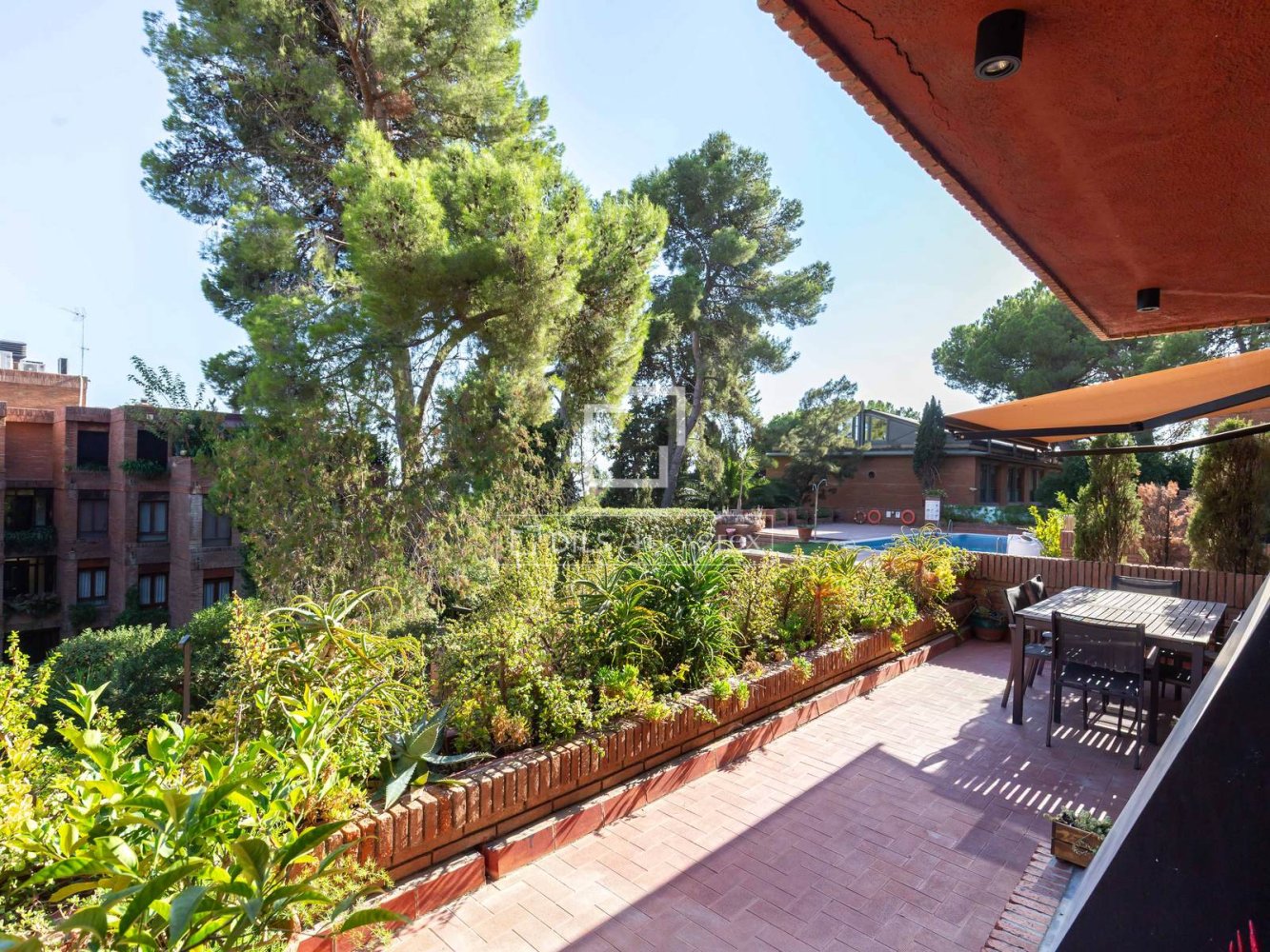 Apartamento en Sant Just Desvern, Barcelona, España 4 dormitorios, 133 m2 No. 198479