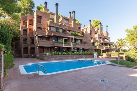 Apartament w Sant Just Desvern, Barcelona, Hiszpania 4 sypialnie, 133 mkw. nr 198479