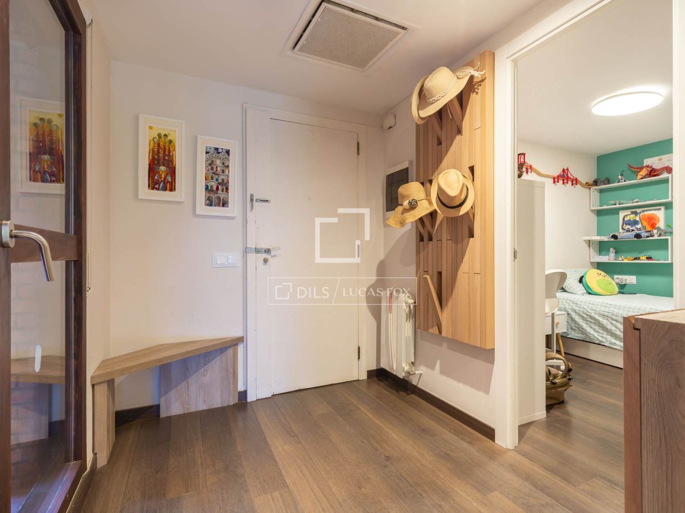 Apartamento en Sant Just Desvern, Barcelona, España 4 dormitorios, 133 m2 No. 198479