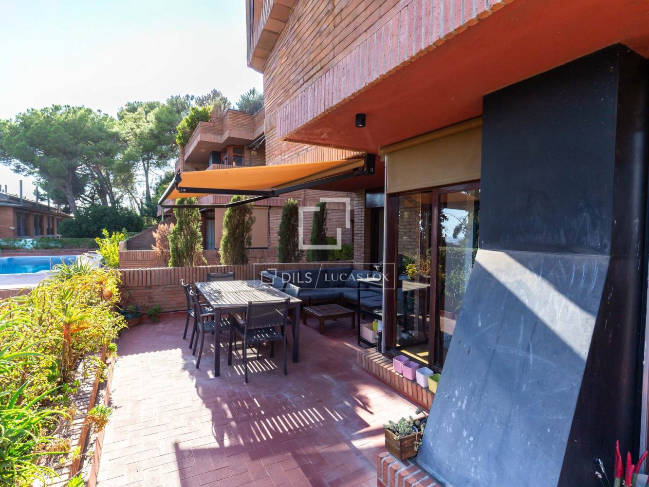 Apartamento en Sant Just Desvern, Barcelona, España 4 dormitorios, 133 m2 No. 198479