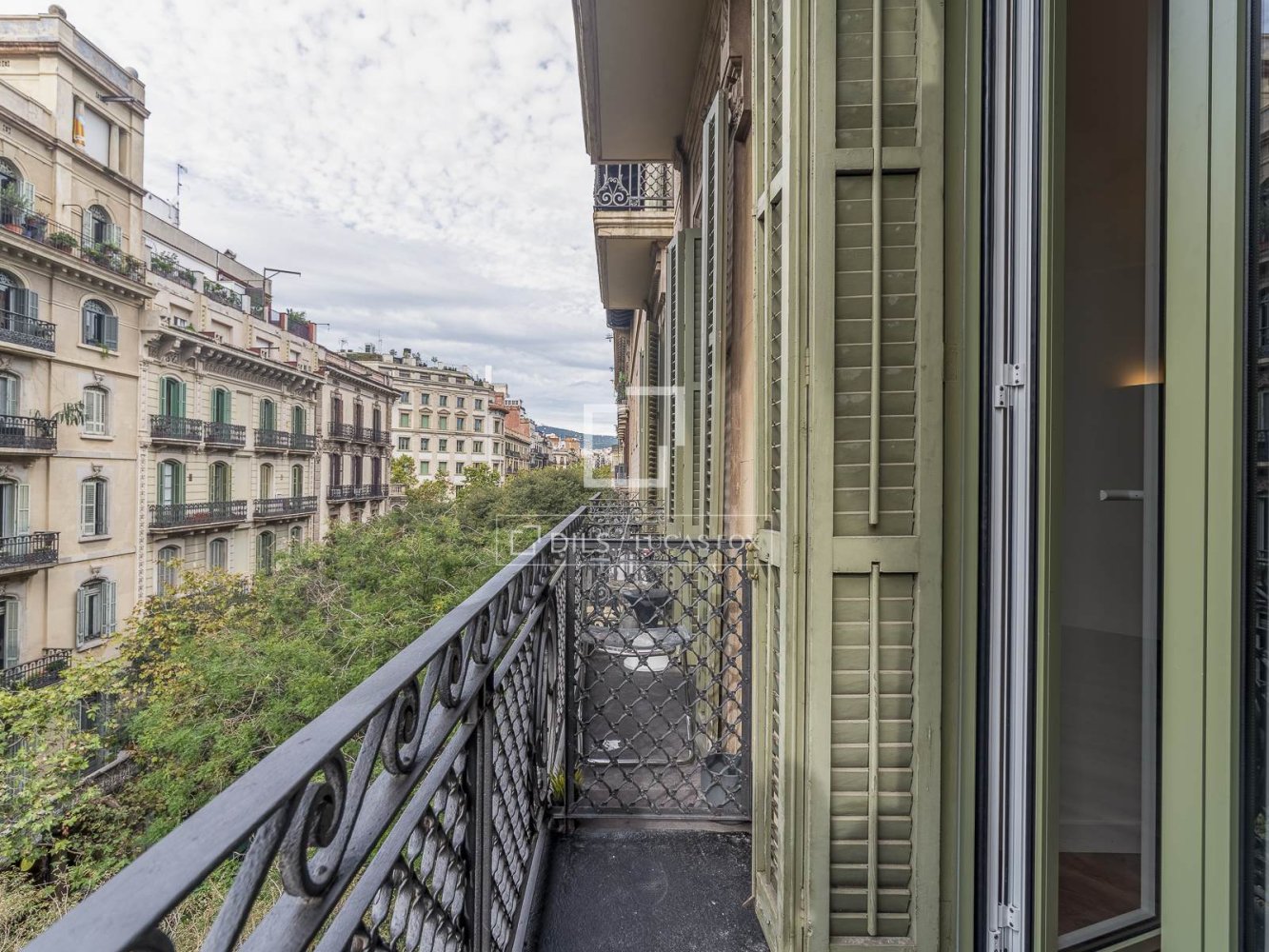 Apartment à Barcelona, Espagne 5 chambres, 178 m2 No. 200003