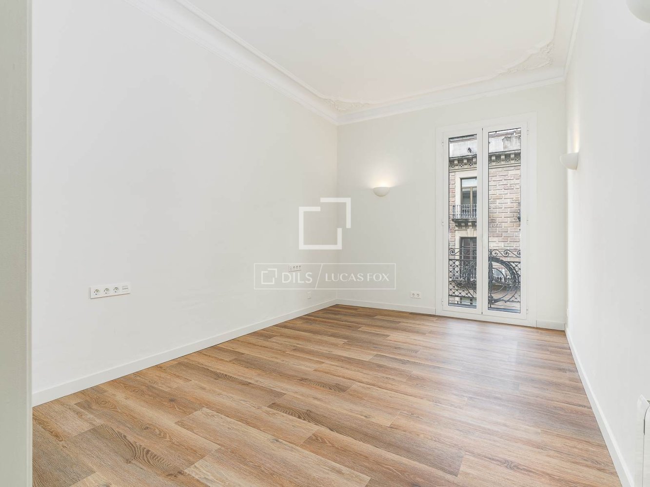 Apartment à Barcelona, Espagne 5 chambres, 178 m2 No. 200003