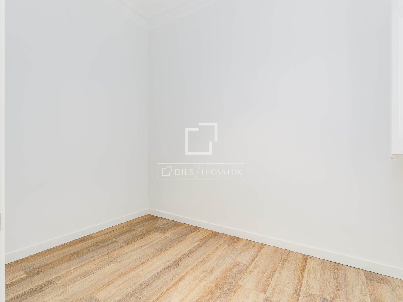 Apartment à Barcelona, Espagne 5 chambres, 178 m2 No. 200003