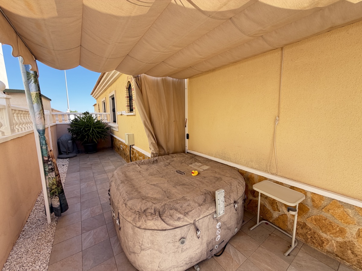 Appartamento a Los Dolses, Alicante, Spagna 2 camere da letto, 70 mq. N° 198265