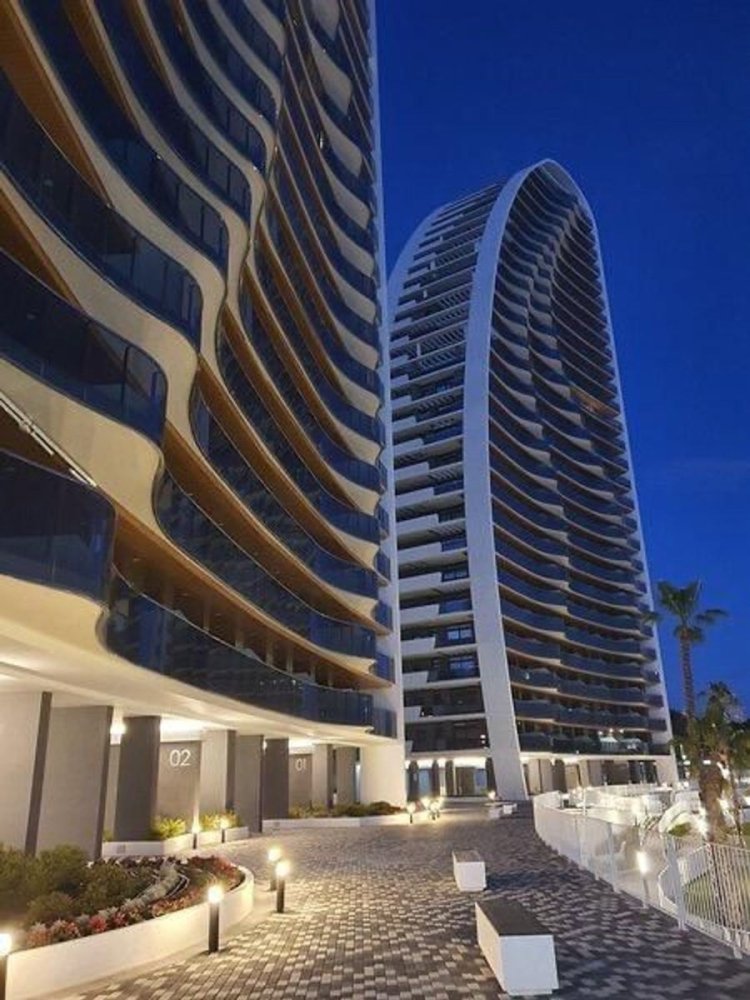 Apartamento en Benidorm, Alicante, España 2 dormitorios, 110 m2 No. 197954