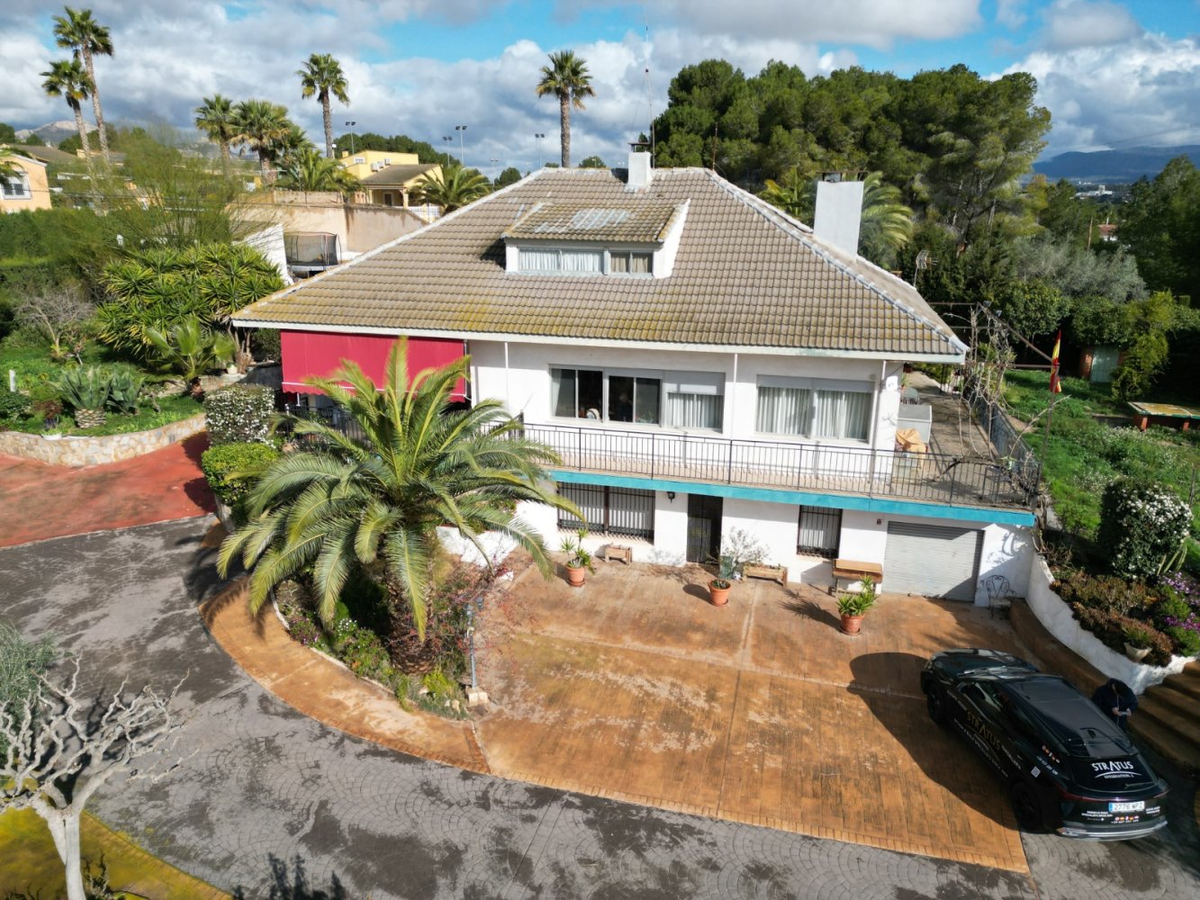 Villa en Elda, Alicante, España 6 dormitorios, 441 m2 No. 198959