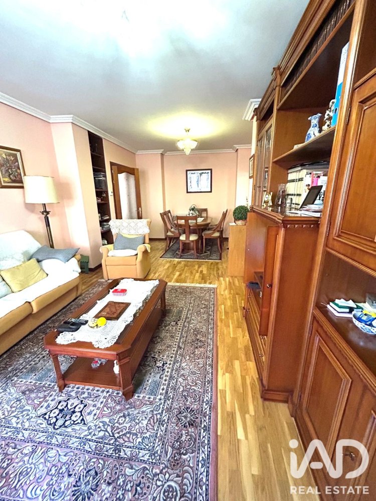 Apartament w La Baneza, Leon, Hiszpania 3 sypialnie, 163 mkw. nr 198672