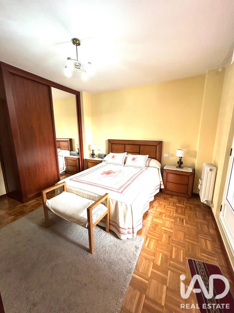 Apartament w La Baneza, Leon, Hiszpania 3 sypialnie, 163 mkw. nr 198672