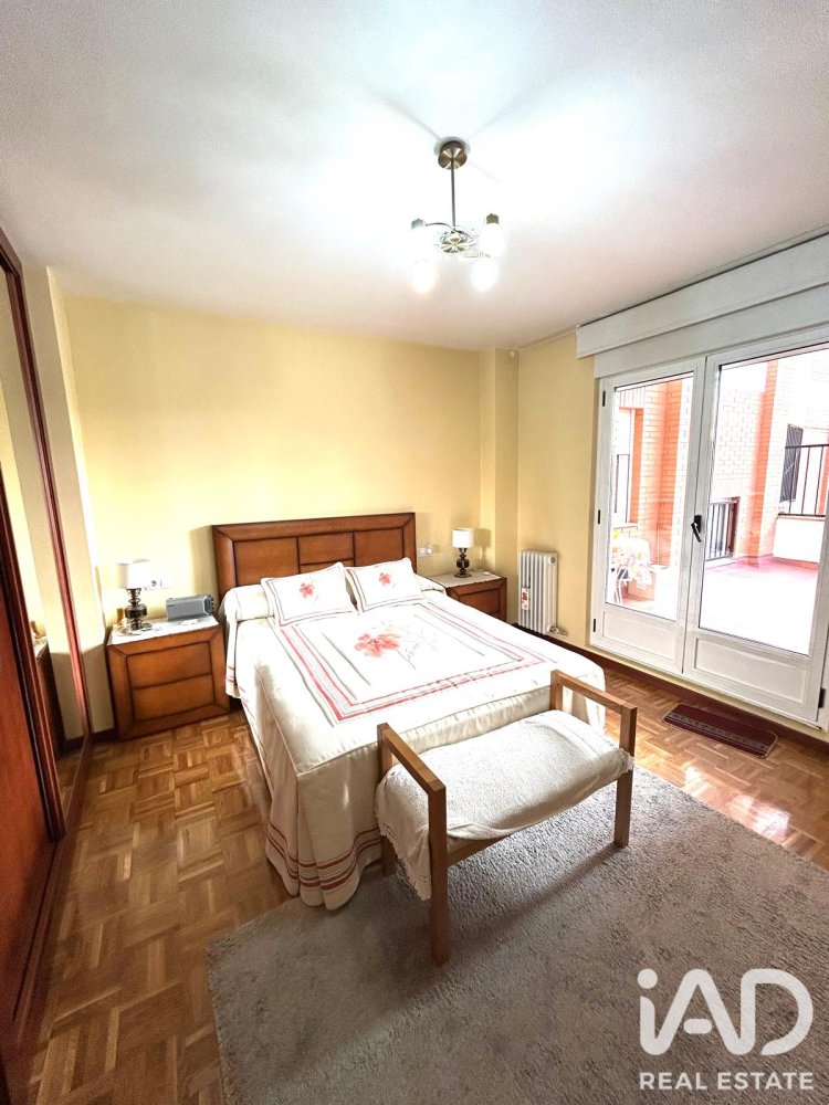 Apartament w La Baneza, Leon, Hiszpania 3 sypialnie, 163 mkw. nr 198672