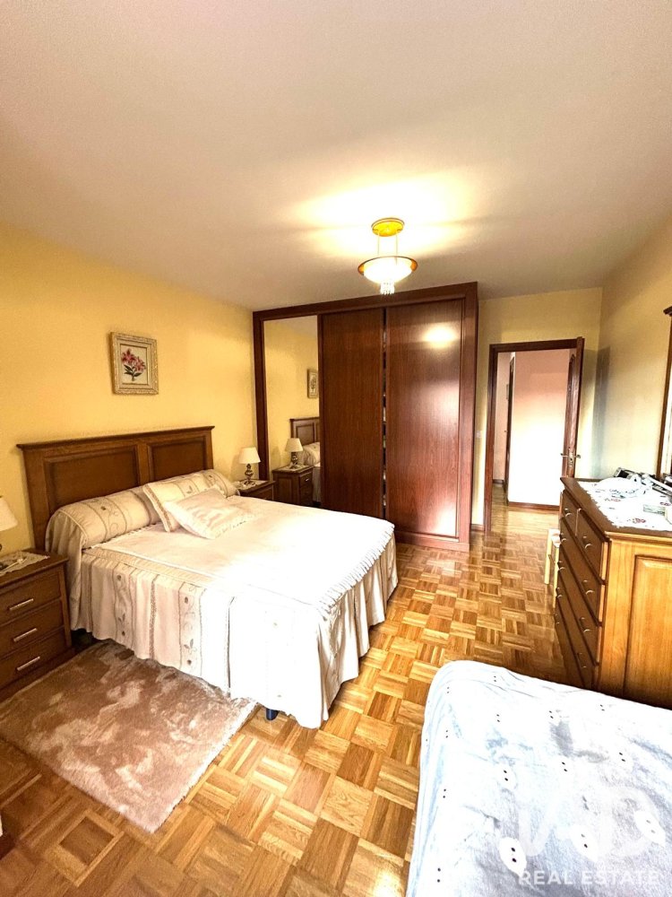 Apartament w La Baneza, Leon, Hiszpania 3 sypialnie, 163 mkw. nr 198672