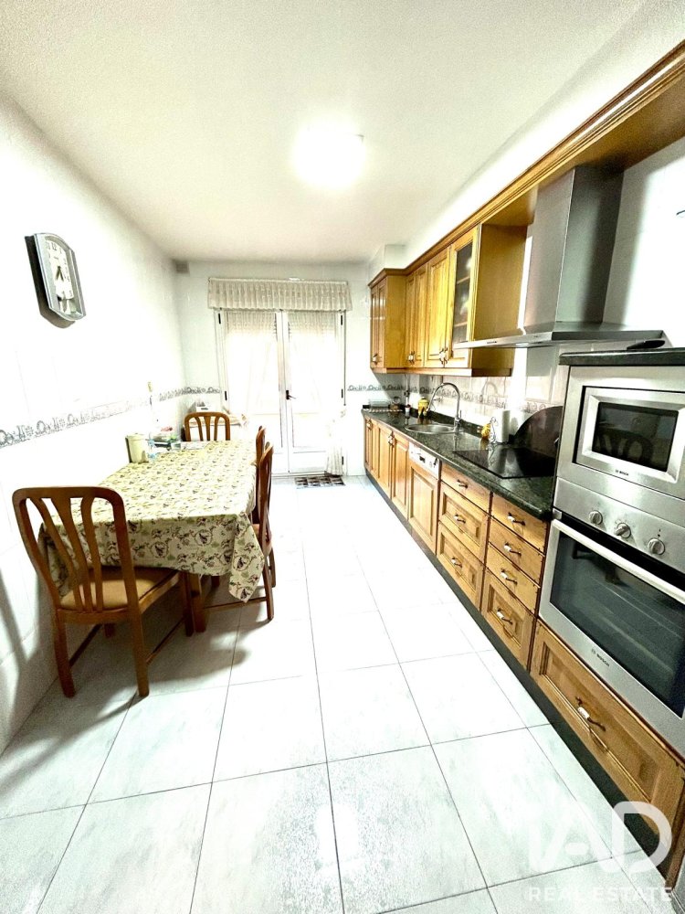 Apartament w La Baneza, Leon, Hiszpania 3 sypialnie, 163 mkw. nr 198672