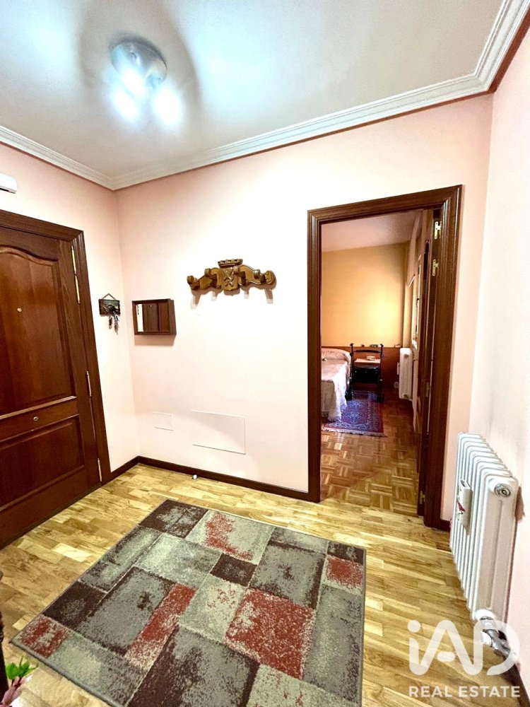 Apartament w La Baneza, Leon, Hiszpania 3 sypialnie, 163 mkw. nr 198672