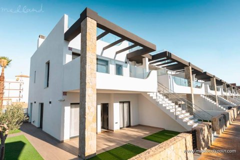 Apartament w Pilar de la Horadada, Alicante, Hiszpania 2 sypialnie, 71 mkw. nr 197639