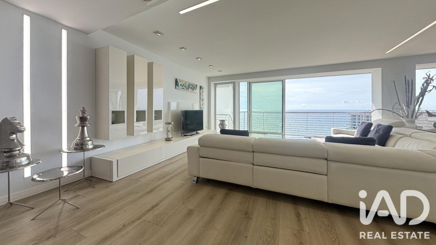 Takvåning i Alicante, Spanien 3 sovrum, 213 kvm. Nr. 199610