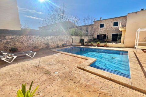 Townhouse in Santa Maria Del Cami, Mallorca, Spanien 2 Schlafzimmer, 140 m2 Nr. 199683