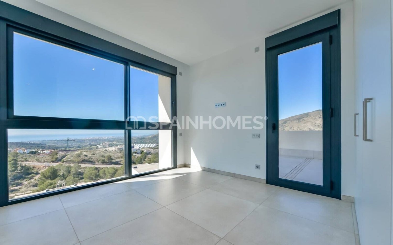 Huvila Finestrat, Alicante, Espanja 8 makuuhuonetta, 698 m2 No. 200024
