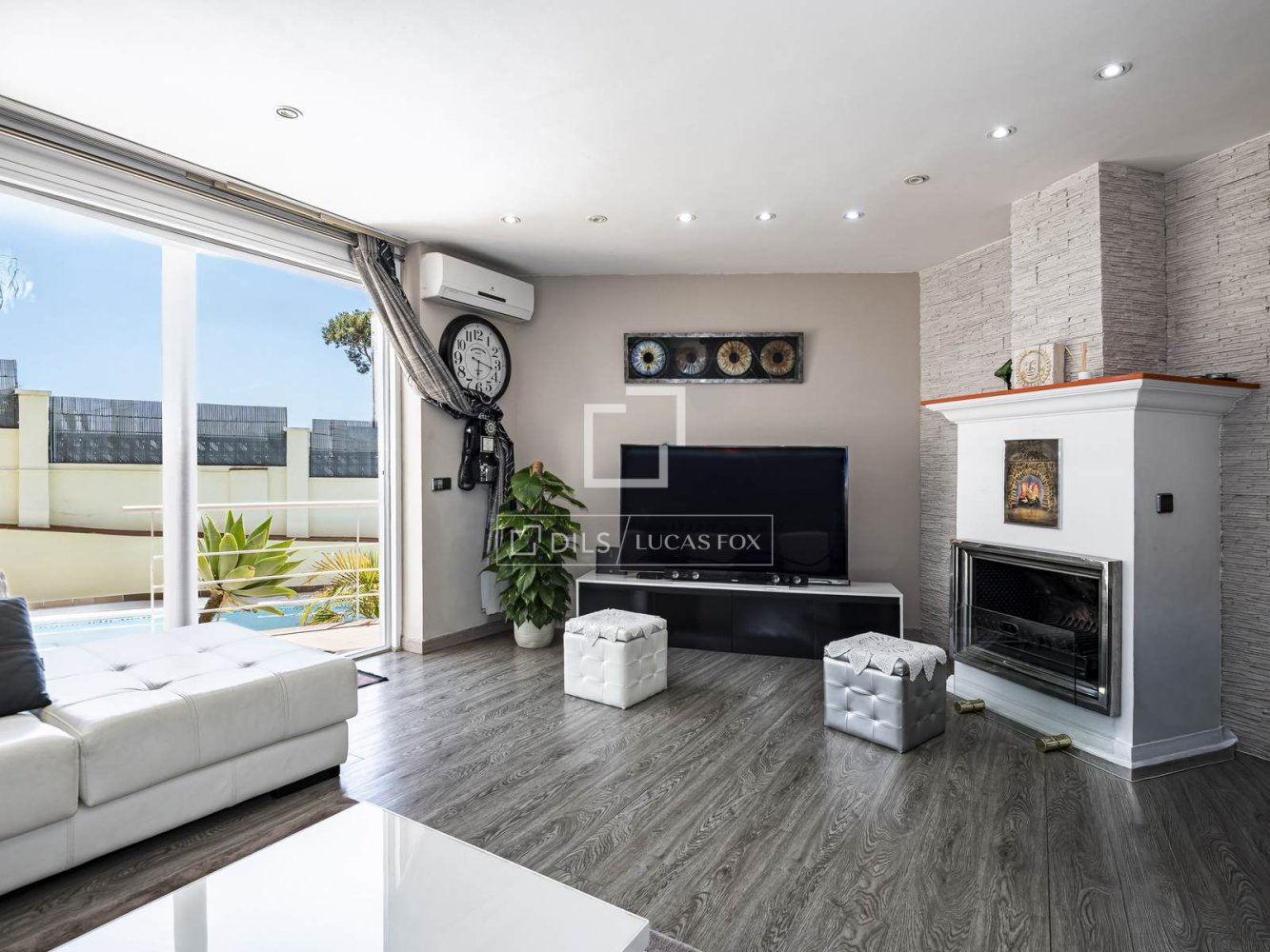 Villa Castelldefels, Barcelona, Spānijā 5 istabas, 260 m2 Nr. 198499