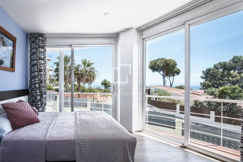 Villa Castelldefels, Barcelona, Spānijā 5 istabas, 260 m2 Nr. 198499