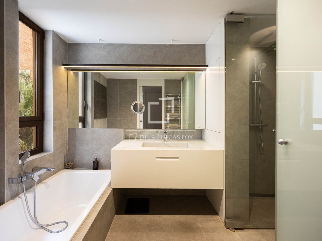 Villa à Barcelona, Espagne 4 chambres, 293 m2 No. 200005