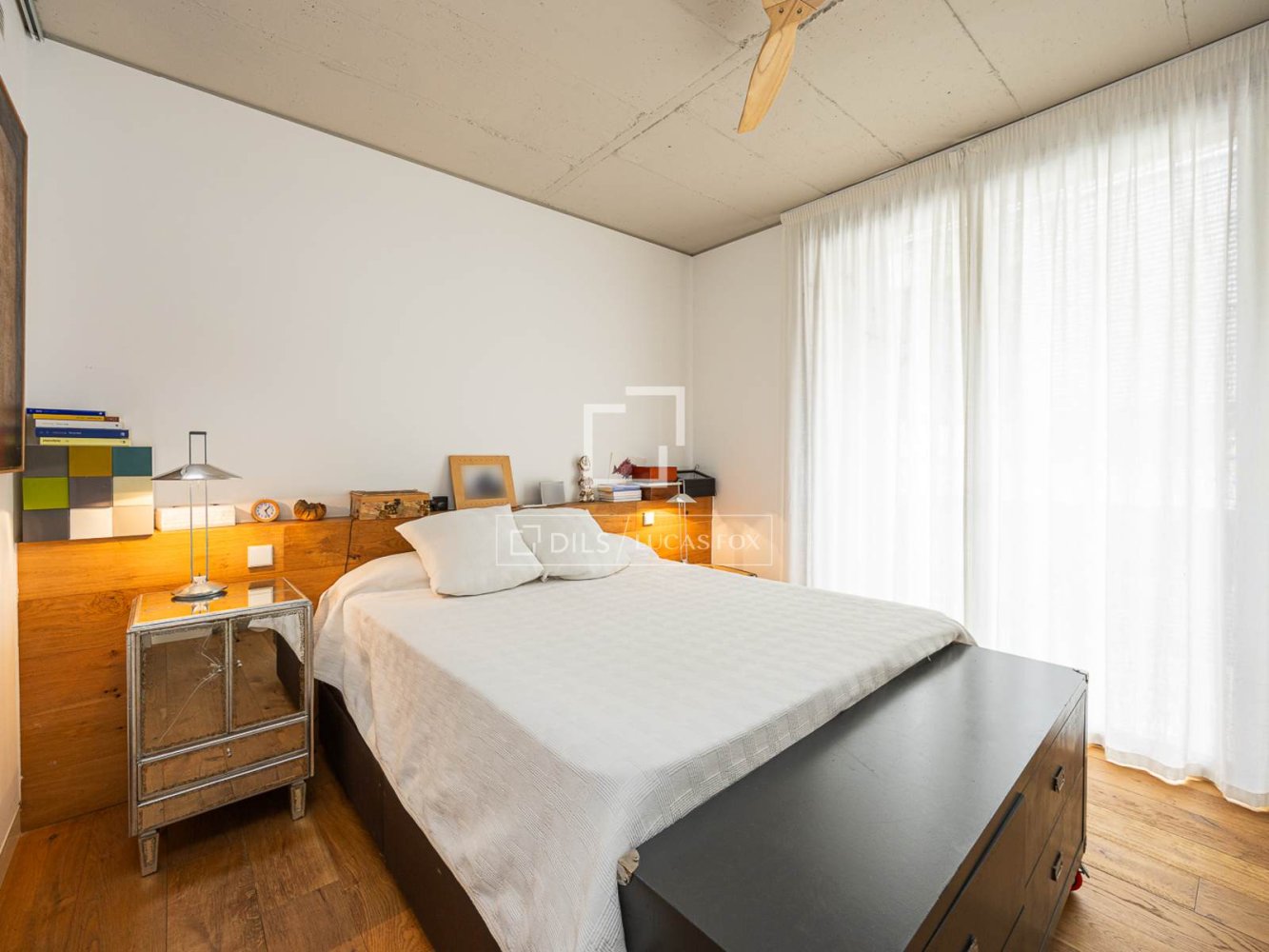 Villa à Barcelona, Espagne 4 chambres, 293 m2 No. 200005