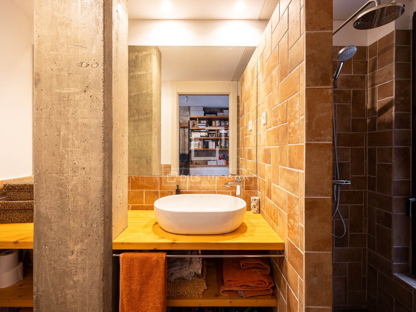Villa à Barcelona, Espagne 4 chambres, 293 m2 No. 200005