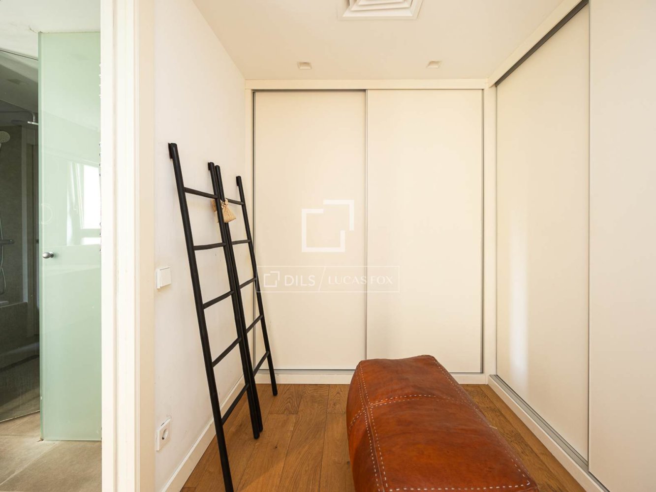 Villa à Barcelona, Espagne 4 chambres, 293 m2 No. 200005