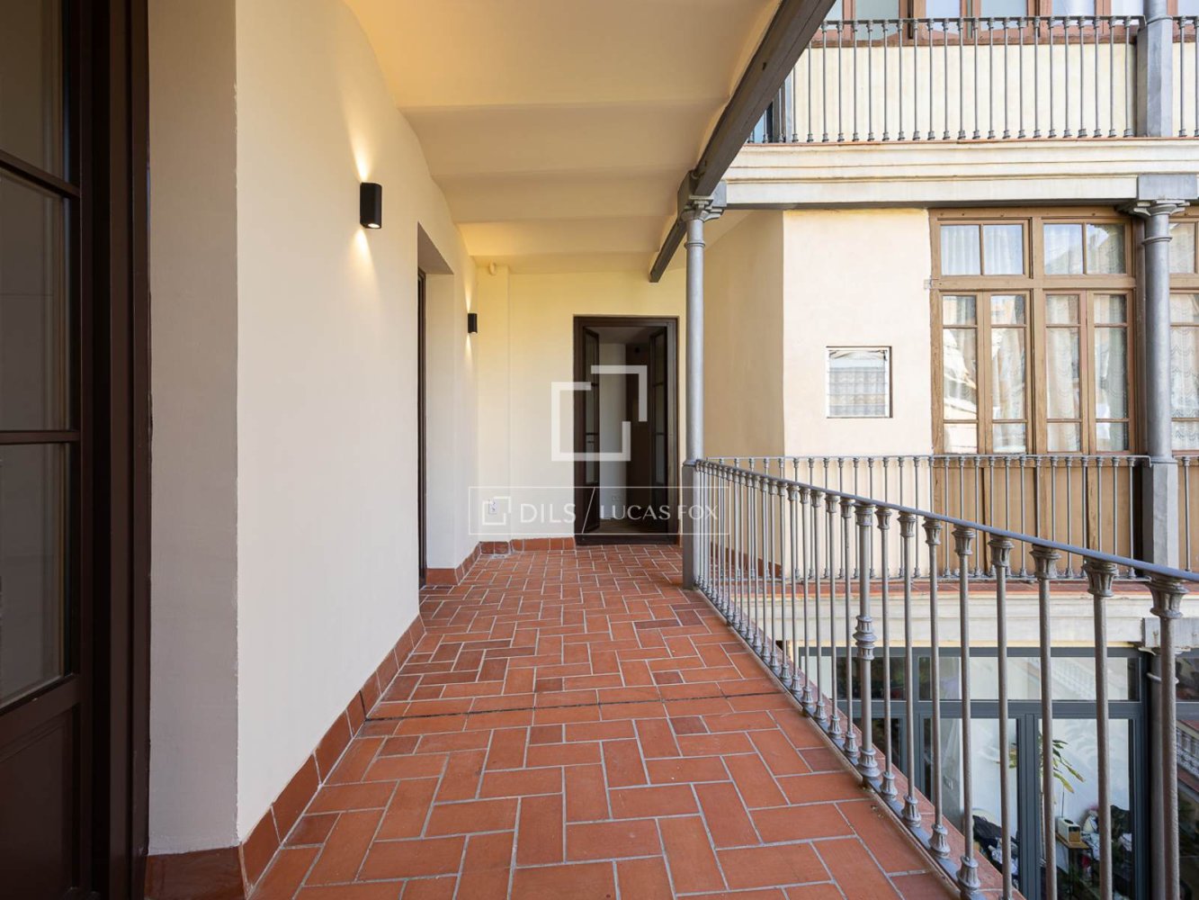 Appartamento a Barcelona, Spagna 3 camere da letto, 153 mq. N° 197606
