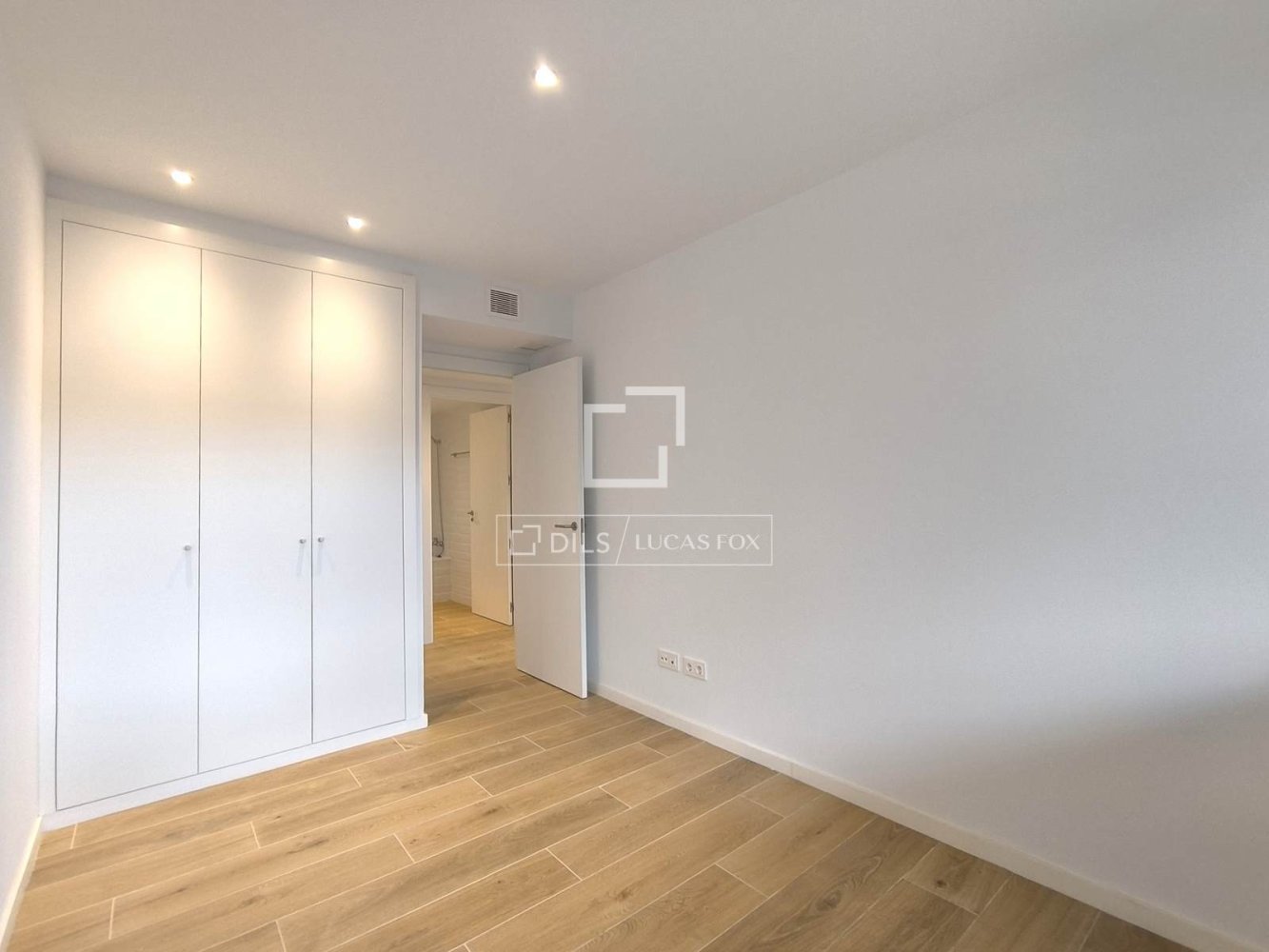 Apartament w Esplugues de Llobregat, Barcelona, Hiszpania 3 sypialnie, 89 mkw. nr 197113