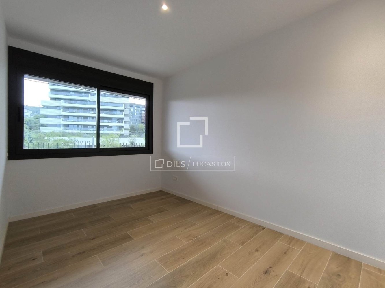 Apartament w Esplugues de Llobregat, Barcelona, Hiszpania 3 sypialnie, 89 mkw. nr 197113
