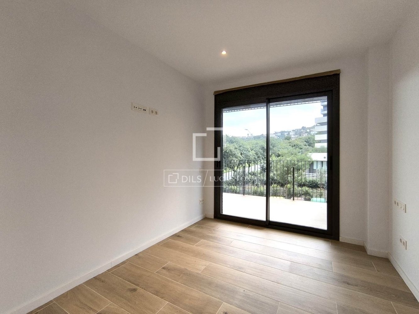 Apartament w Esplugues de Llobregat, Barcelona, Hiszpania 3 sypialnie, 89 mkw. nr 197113