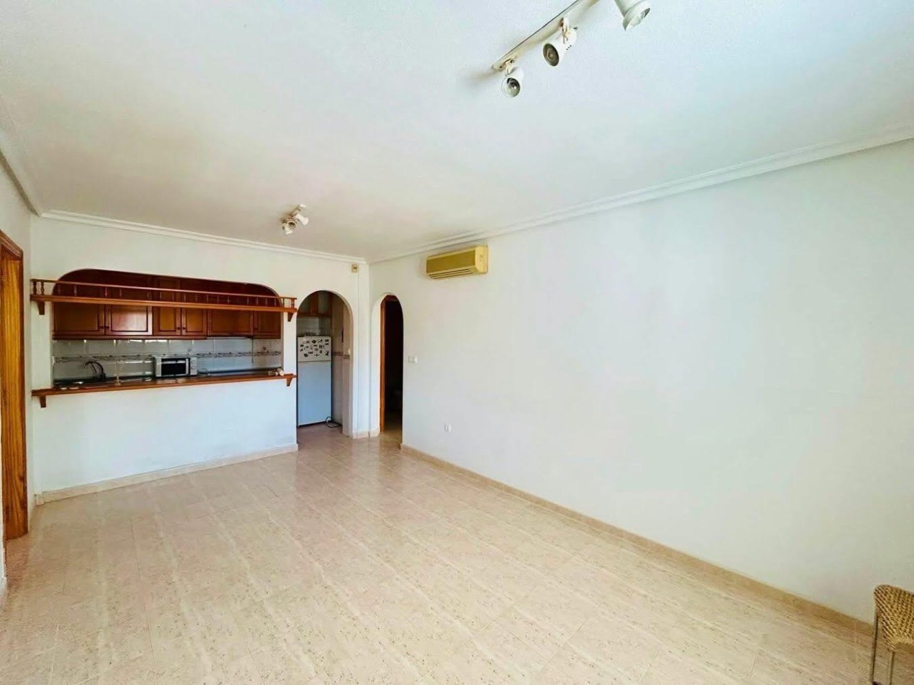 Bungalow in Alicante, Spain 2 bedrooms, 75 sq.m. No. 197046