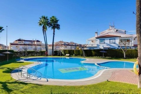 Bungalow in Alicante, Spain 2 bedrooms, 75 sq.m. No. 197046