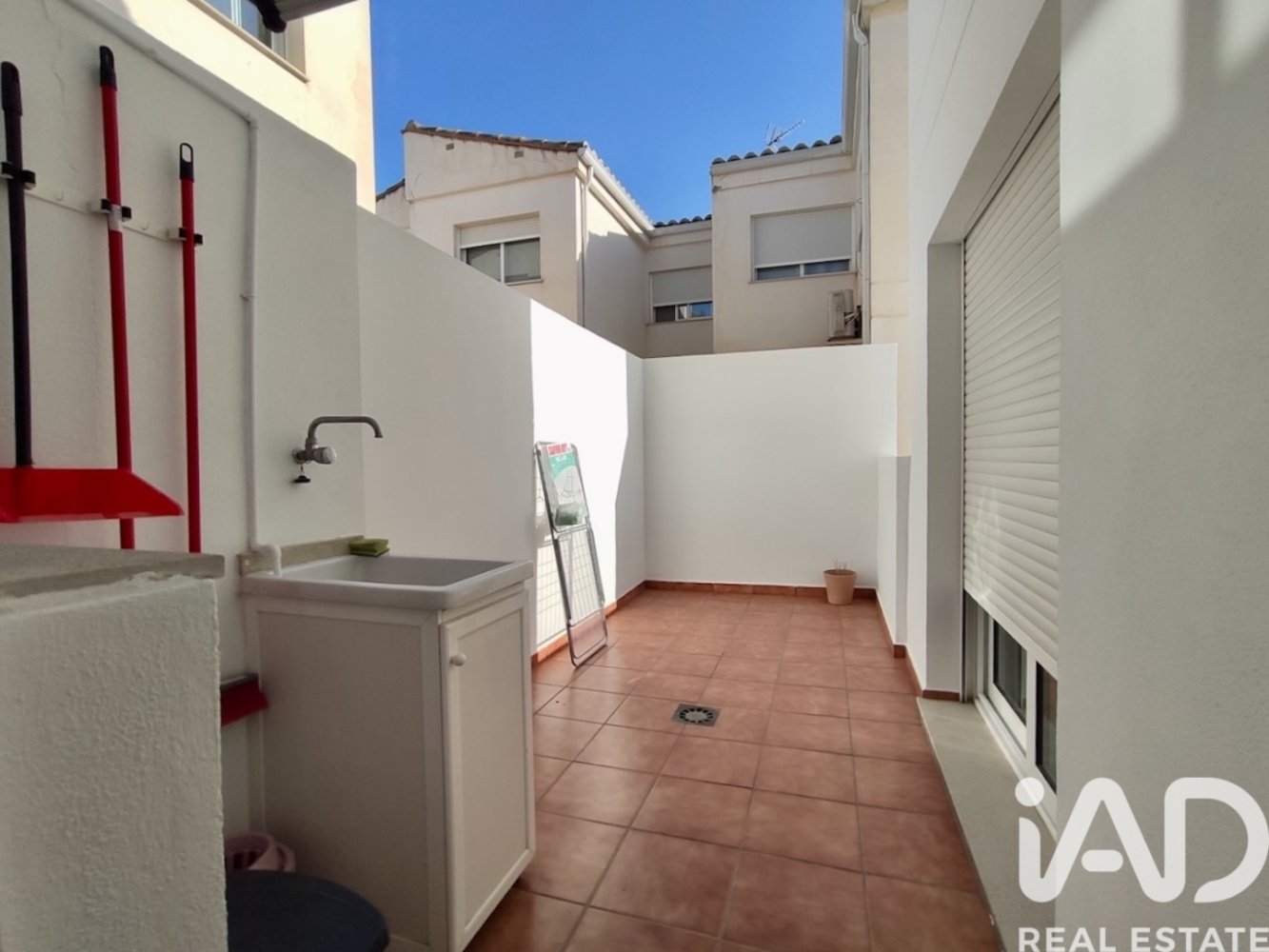 House in Albalat Dels Taronchers, Valencia, Spain 4 bedrooms, 250 sq.m. No. 198625