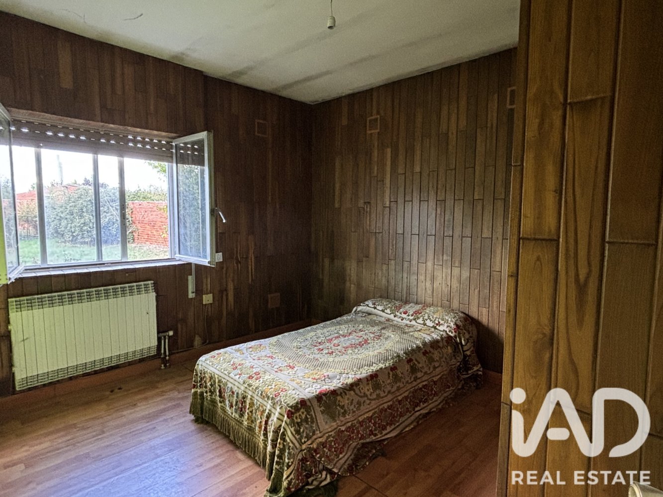 Villa en Valverde de la Virgen, León, España 2 dormitorios, 162 m2 No. 199615