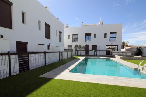 Villa en Pilar de la Horadada, Alicante, España 4 dormitorios, 114 m2 No. 199501