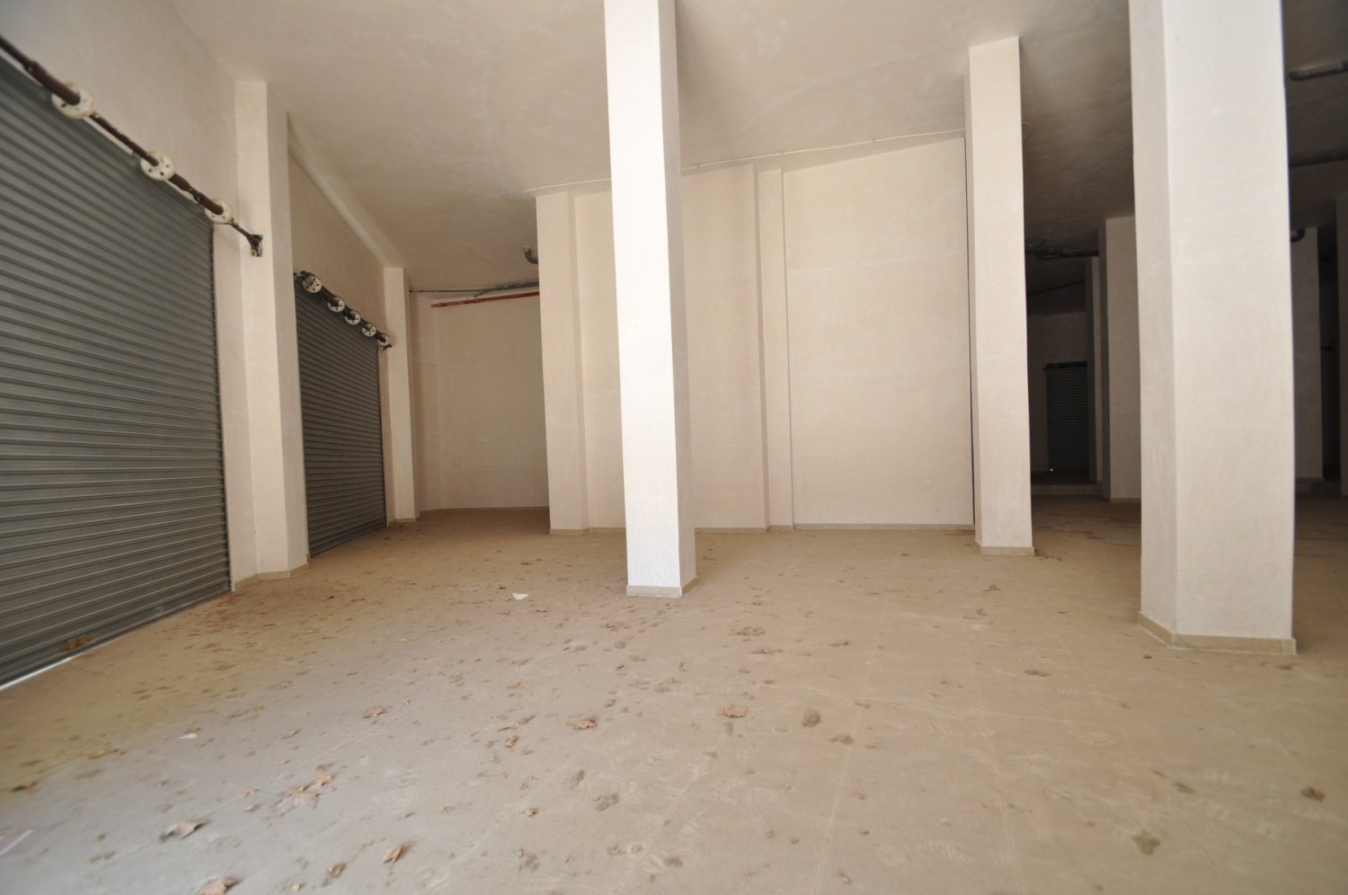 Propiedad comercial en Elda, Alicante, España 700 m2 No. 198955