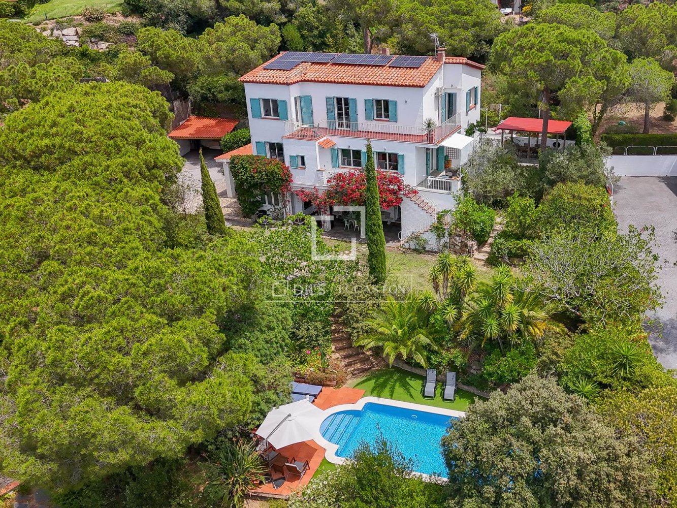Villa a Cabrils, Barcelona, Spagna 5 camere da letto, 392 mq. N° 195600