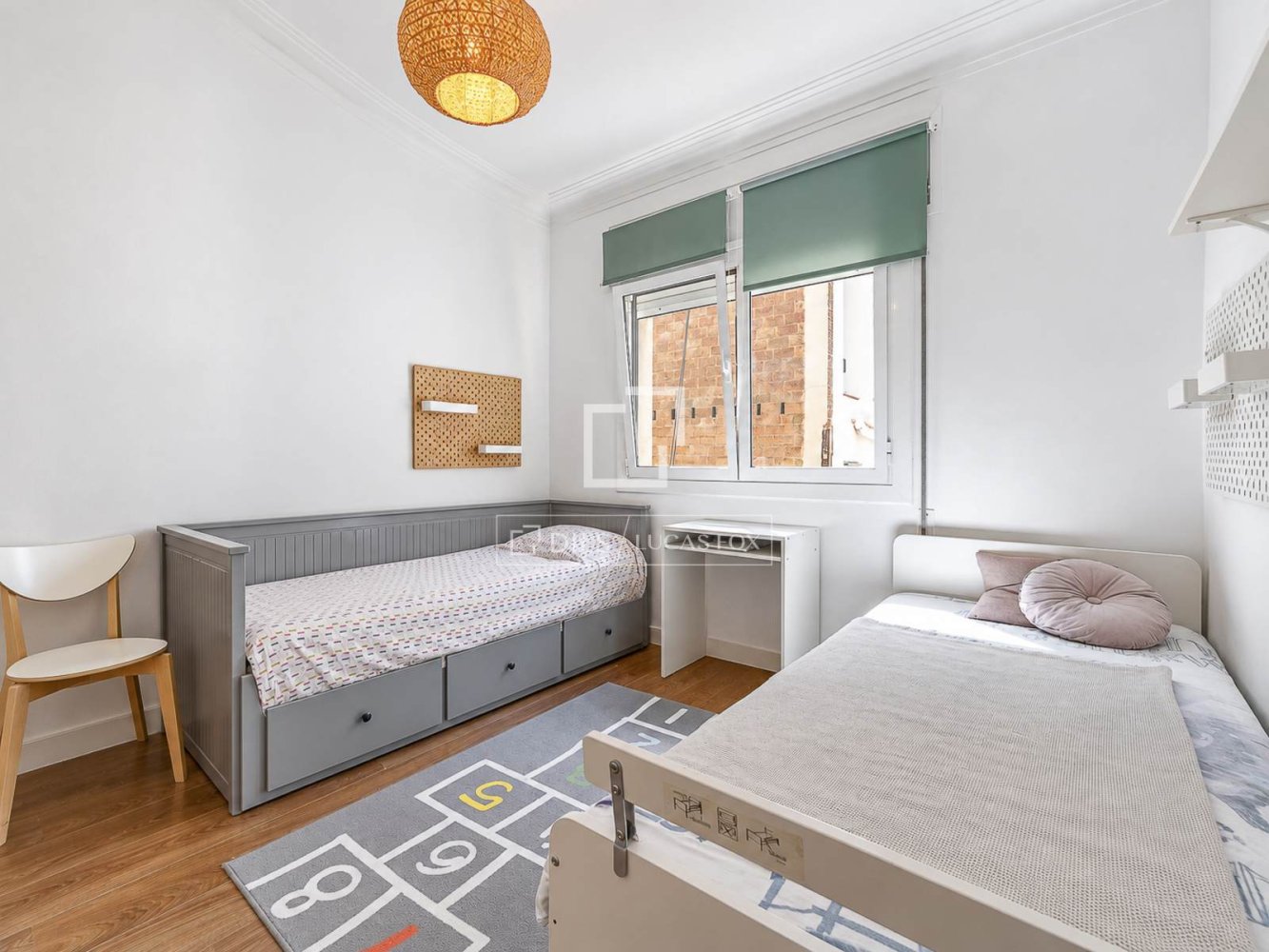 Attico a Barcelona, Spagna 3 camere da letto, 88 mq. N° 197612