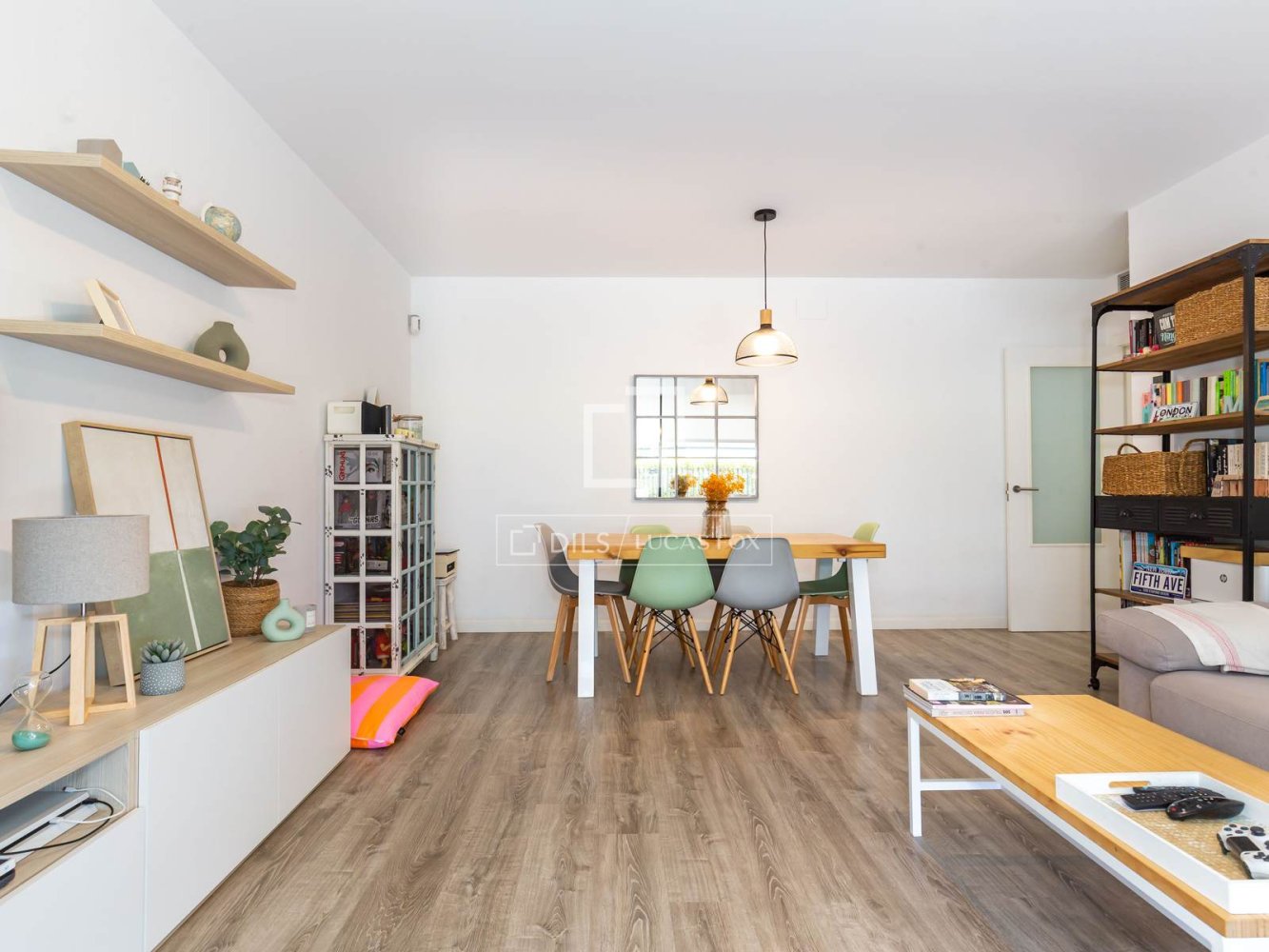 Wohnung in Sant Just Desvern, Barcelona, Spanien 4 Schlafzimmer, 126 m2 Nr. 199148