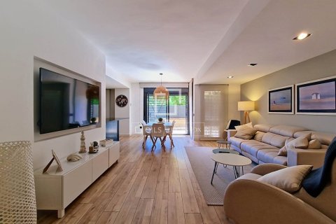 Apartament w Cubelles, Barcelona, Hiszpania 4 sypialnie, 150 mkw. nr 199142