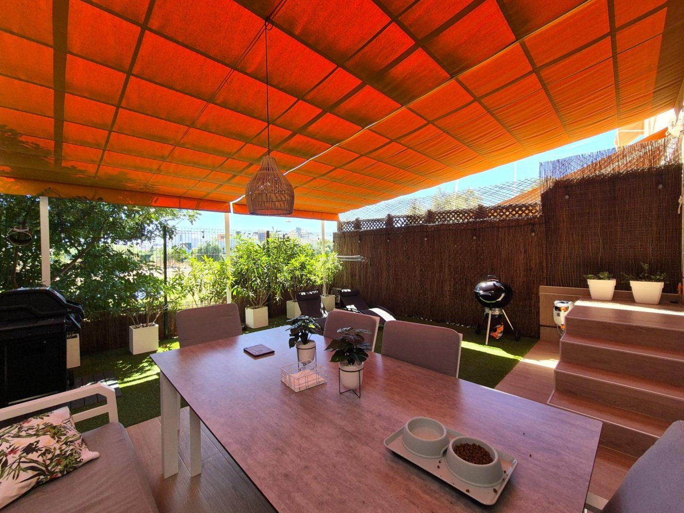House in Alicante, Spain 3 bedrooms, 350 sq.m. No. 197902