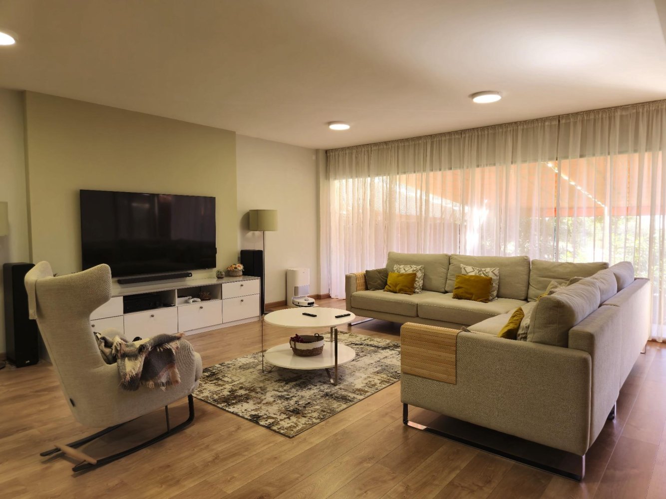 House in Alicante, Spain 3 bedrooms, 350 sq.m. No. 197902