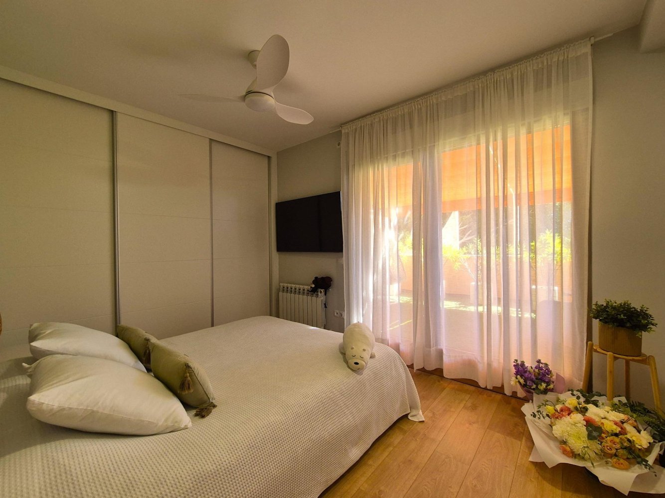 House in Alicante, Spain 3 bedrooms, 350 sq.m. No. 197902