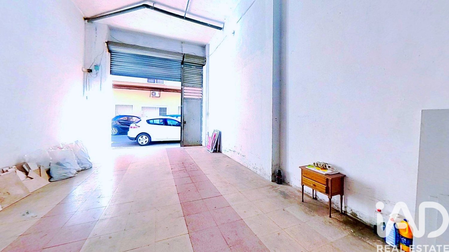 Propiedad comercial en Alicante, España 4 dormitorios, 180 m2 No. 197767
