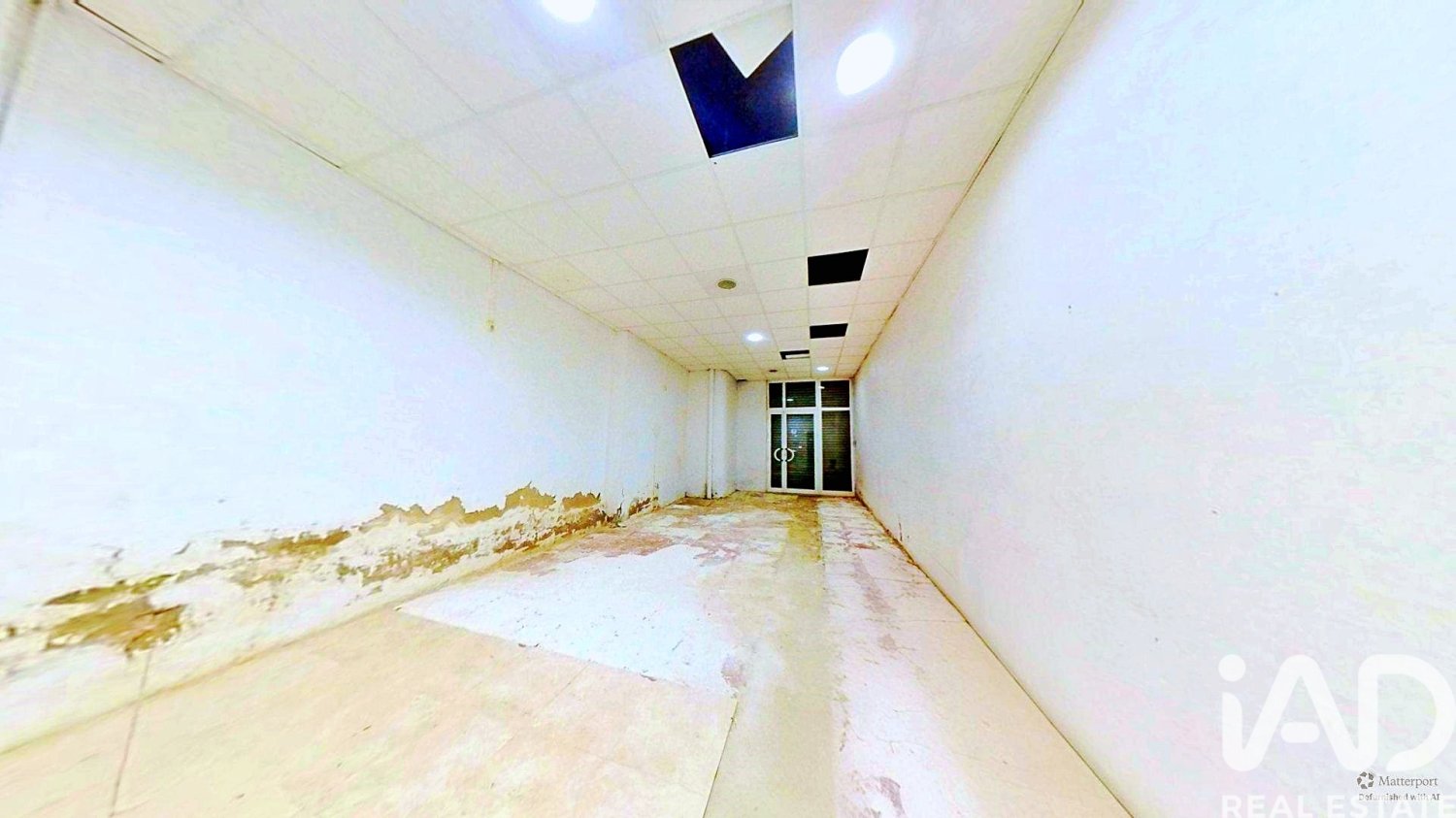 Propiedad comercial en Alicante, España 4 dormitorios, 180 m2 No. 197767