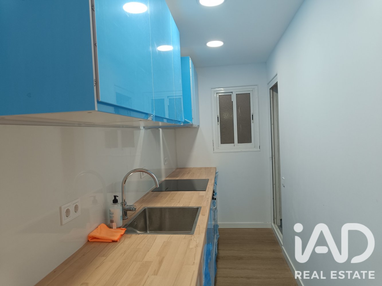 Apartment in Barcelona, Spain 3 bedrooms, 81 sq.m. No. 199623