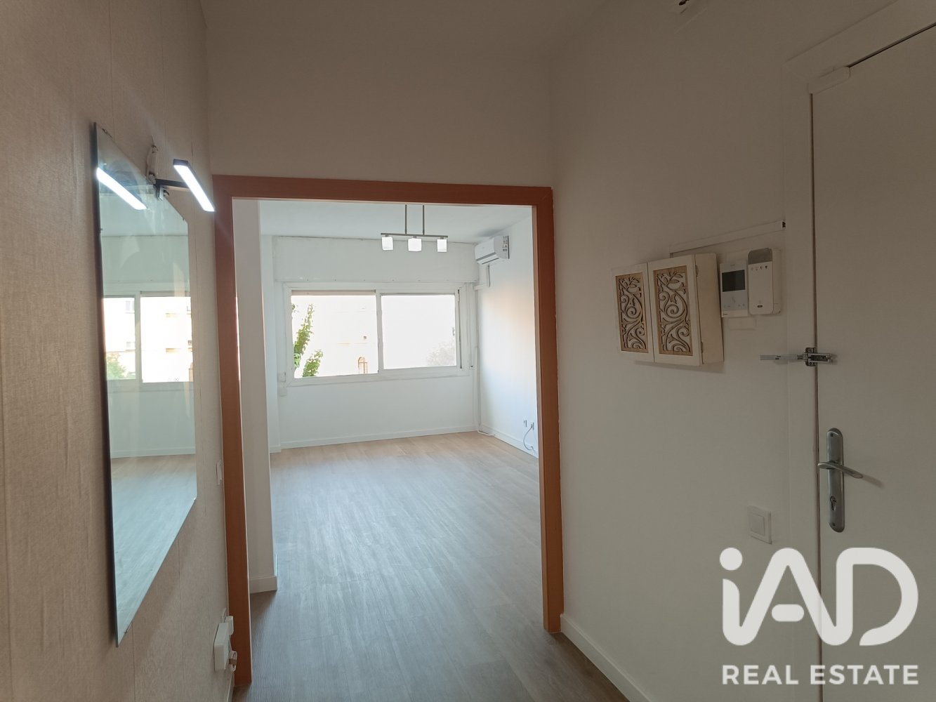 Apartment in Barcelona, Spain 3 bedrooms, 81 sq.m. No. 199623