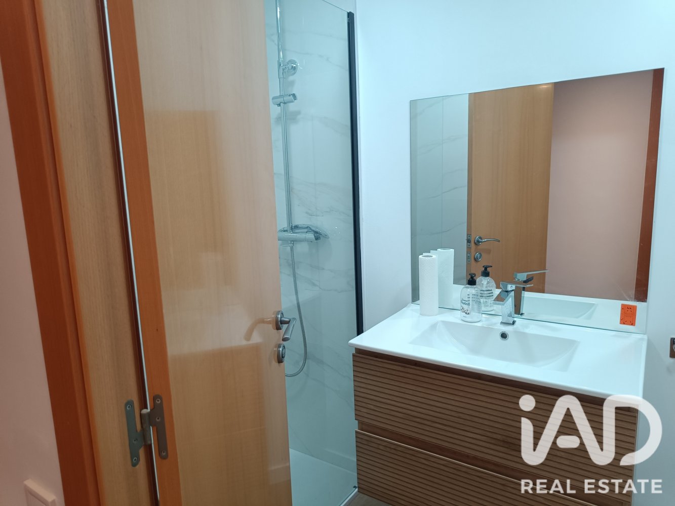 Apartment in Barcelona, Spain 3 bedrooms, 81 sq.m. No. 199623
